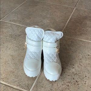 White high top sneakers size 5.5